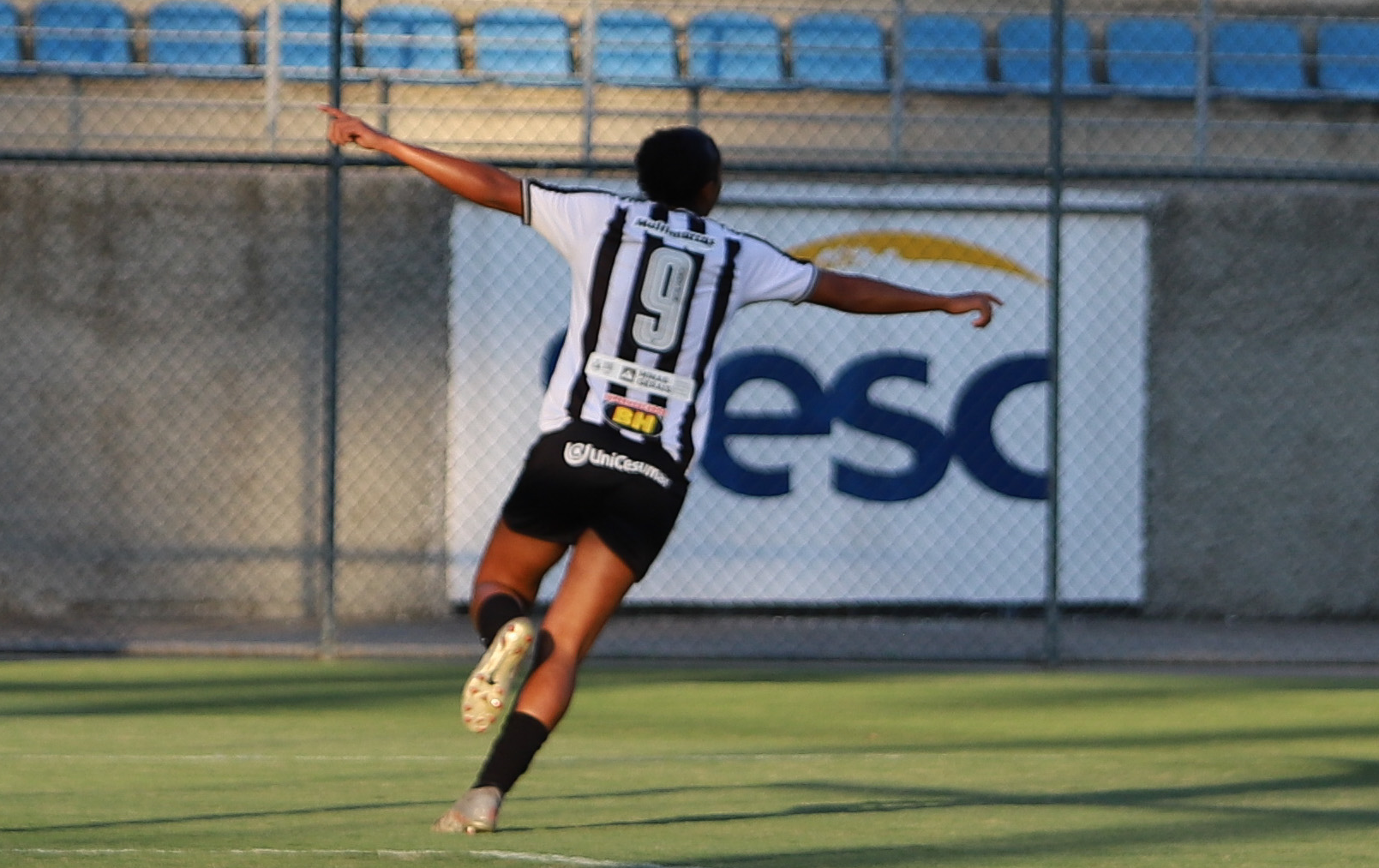 CAMPEONATO BRASILEIRO DE FUTEBOL FEMININO DA SÉRIE A2 D E2021. PRIEMIRA FASE. QUINTA RODADA. GRUPO E. ATLÉTICO-MG. PRIMEIRO COLOCADO. SERC-MS. SEXTO LUGAR.