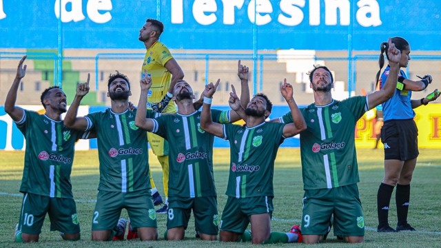 CAMPEONATO BRASILEIRO DA SÉRIE C DE 2021. PRIMEIRA FASE. SEXTA RODADA. GRUPO A. ALTOS-PI. FLORESTA-CE.