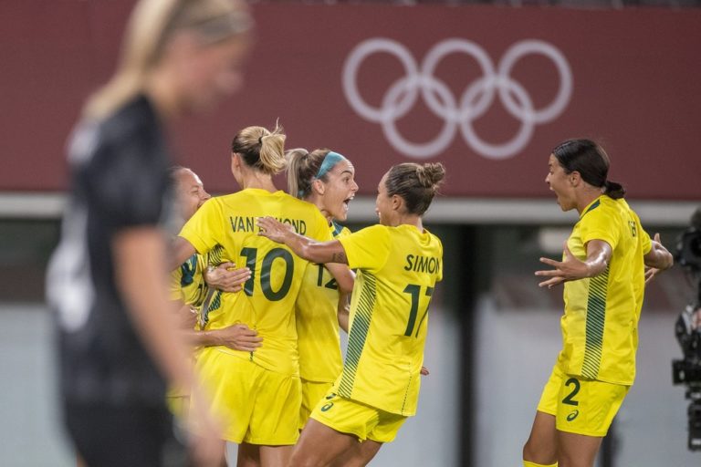 JOGOS OLÍMPICOS DE TÓQUIO DE 2021. PRIMEIRA FASE. PRIMEIRA RODADA. GRUPO G. AUSTRÁLIA. NOVA ZELÂNDIA.