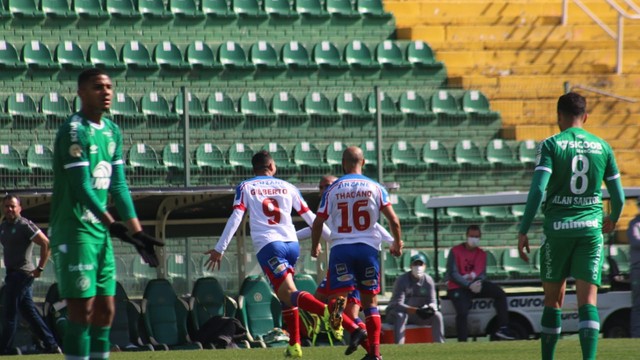 CAMPEONATO BRASILEIRO DA SÉRIE A DE 2021. PRIMEIRA FASE. NONA RODADA. CHAPECOENSE-SC. BAHIA-BA.