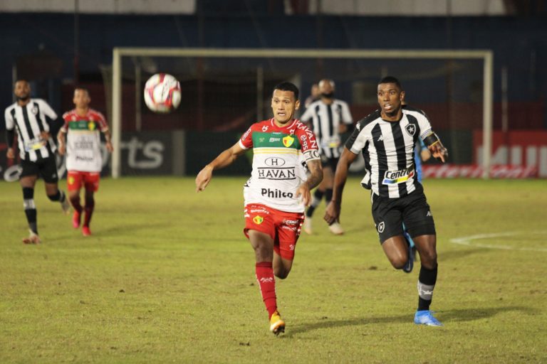 CAMPEONATO BRASILEIRO DA SÉRIEB DE 2021. PRIMEIRA FASE. DÉCIMA SEGUNDA RODADA. BRUSQUE-SC. BOTAFOGO-RJ.