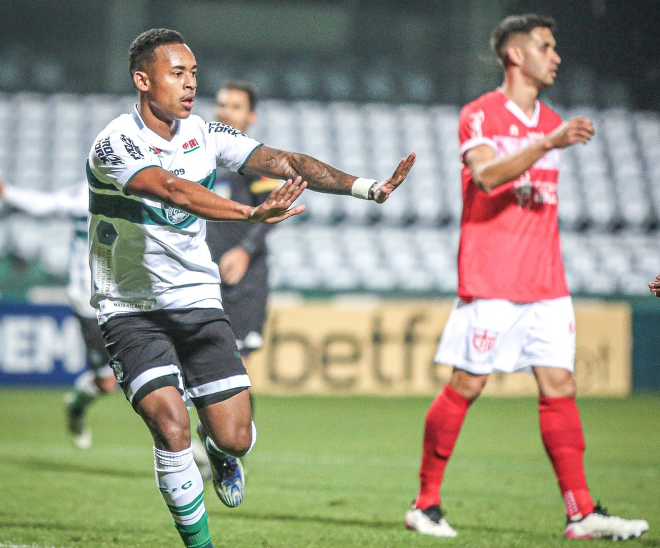 CAMPEONATO BRASILEIRO DA SÉRIE B DE 2021. PRIMEIRA FASE. DÉCIMA TERCEIRA RODADA. CRB-AL. CORITIBA-PR,