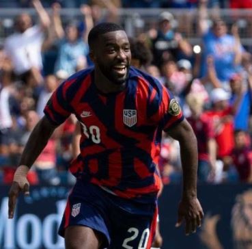 COPA OURO E 2021. PRIMEIRA FASE. TERCEIRA RODADA. GRUPO A. ESTADOS UNIDOS. PRIMEIRO COLOCADO. CLASSIFICADO. 9 PONTOS. CANADÁ. SEGUNDO COLOCADO. CLASSIFICADO. 6 PONTOS. HAITI. TERCEIRO COLOCADO. ELIMINADO. 3 PONTOS. MARTINICA. QUARTO COLOCADO. ELIMINADO. 0 PONTO.