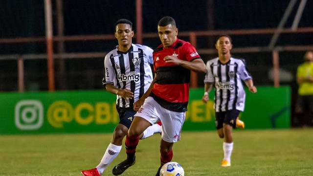 CAMPEONATO BRASILEIRO SUB-17 DE 2021. QUARTAS DE FINAL. JOGO DE VOLTA. SEGUNDA PARTIDA. FLAMENGO-RJ. CLASSIFICADO. ATLÉTICO-MG. ELIMINADO.