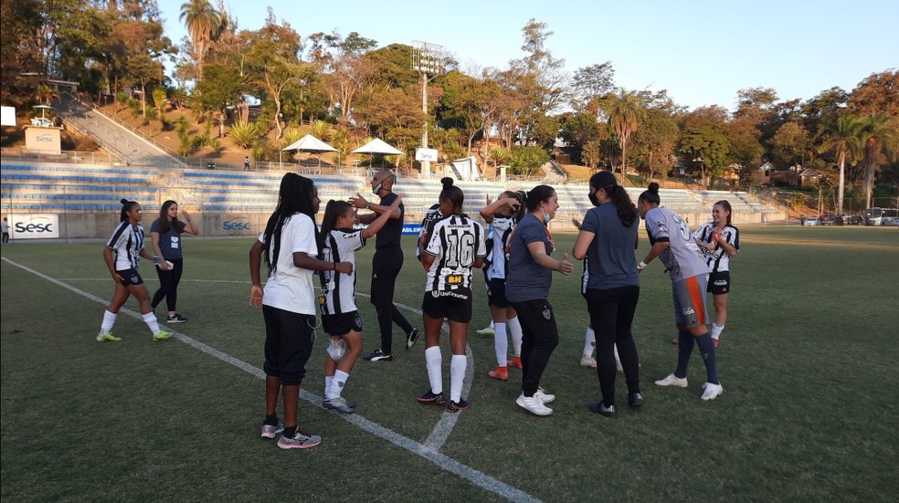 CAMPEONATO BRASILEIRO DE FUTEBOL FEMININO DA SÉRIE A2 DE 2021. QUARTAS DE FINAL. JOGO DE VOLTA. SEGUNDA PARTIDA. ATLÉTICO-MG. CLASSIFICADO. AMÉRICA-MG. ELIMINADO.