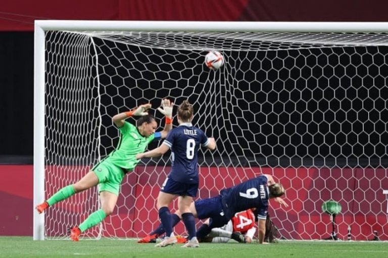 JOGOS OLÍMPICOS DE 2020.2021. FUTEBOL FEMININO. PRIEMIRA FASE. PRIMEIRA RODADA. GRUPO E. GRÃ-BRETANHA. CHILE.