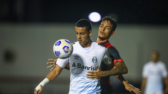COPA DO BRASIL DE 2021. OITAVAS DE FINAL. JOGO DE IDA. PRIMEIRA PARTIDA. GRÊMIO-RS. VITÓRIA-BA.