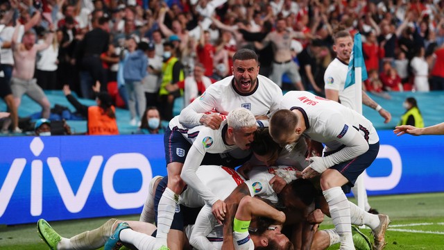 EUROCOPA DE 2020. 2021. SEMIFINAL. JOGO ÚNICO. PARTIDA ÚNICA. INGLATERRA. CLASSIFICADA. DINAMARCA. ELIMINADA. QUARTO LUGAR. ESPANHA. TERCEIROLUGAR. FINAL. JOGO ÚNICO. PARTIDA ÚNICA. WEMBLEY. LONDRES. INGLATERRA. ITÁLIA.