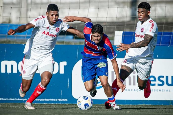 CAMPEONATO BRASILEIRO DE FUTEBOL SUB-20 DE 2021. PRIMEIRA FASE. QUINTA RODADA. INTERNACIONAL-RS. FORTALEZA-CE.