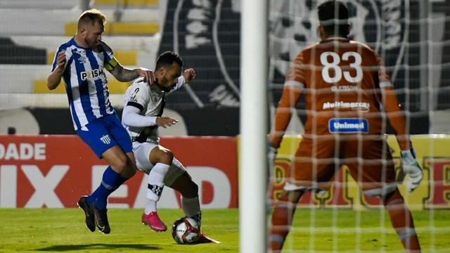 CAMPEONATO BRASILEIRO DA SÉRIE B DE 2021. PRIMEIRA FASE. DÉCIMA RODADA. PONTE PRETA-SP. AVAÍ-SC.