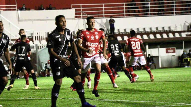 CAMPEONATO BRASILEIRO DA SÉRIE B DE 2021. PRIMEIRA FASE. NONA RODADA. VILA NOVA-GO. PONTE PRETA-SP.