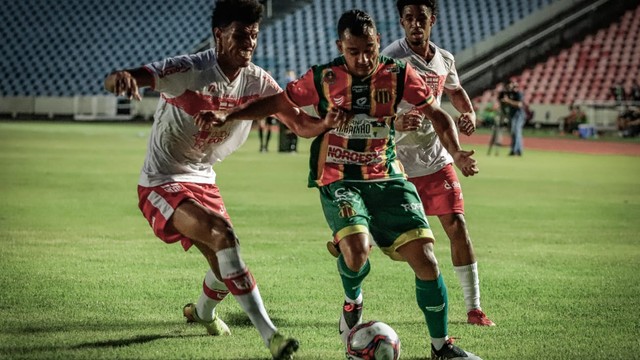 CAMPEONATO BRASILEIRO DA SÉRIE B DE 2021. PRIMEIRA FASE. DÉCIMA QUATA RODADA. CRB-AL. SAMPAIO CORRÊA-MA.