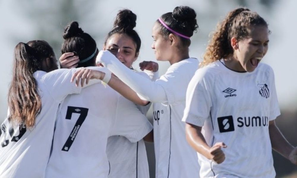 CAMPEONATO BRASILEIRO DE FUTEBOL FEMININO DA SUB-18 DE 2021. PRIMEIRA FASE. QUINTA RODADA. GRUPO D. AUDAX-SP. ATLÉTICO-MG. CEARÁ-CE. SANTOS-SP. GRUPO E. CHAPECOENSE-SC. FERROVIÁRIA-SP. ATLÉTICO-GO. JUVENTUDE-RS. GRUPO F. AVAÍ/KINDERMANN-SC. BAHIA-BA. CORITNHIANS-SP. FORTALEZA-CE.