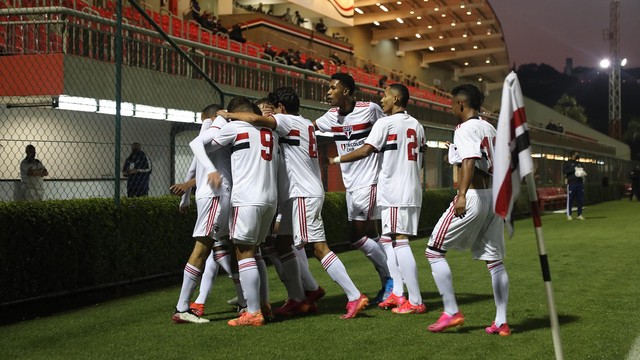 CAMPEONATO BRASILEIRO DE FUTEBOL SUB-17 DE 2021. QUARTAS DE FINAL. JOGO DE IDA. PRIMEIRA PARTIDA. SÃO PAULO-SP. FLUMINENSE-RJ.