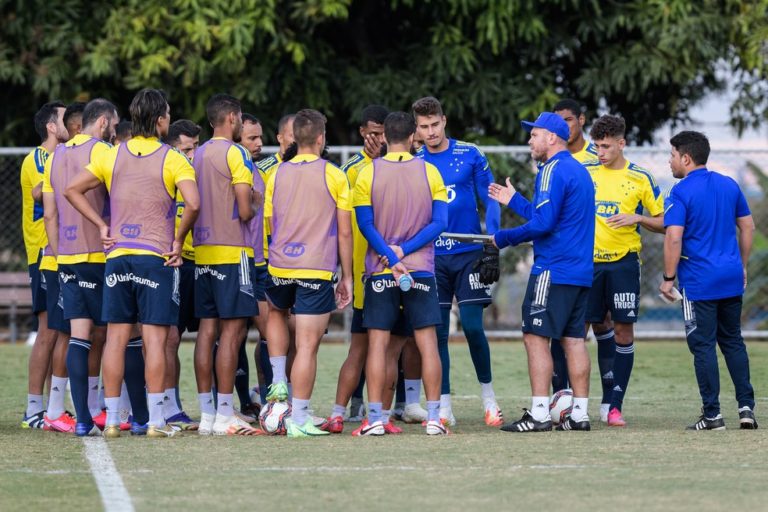 CAMPEONATO BRASILEIRO DA SÉRIE B DE 2020. 2021. CRUZEIRO-MG. 50 RODADAS.