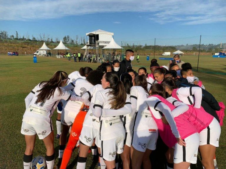 CAMPEONATO BRASILEIROD E FUTEBOL FMEININO SUB-16 DE 2021. SEMIFINAL. JOGO ÚNICO. PARTIDA ÚNICA. CORINTHIANS-SP. CLASSIFICADO. MINAS BRASÍLIA-DF. ELIMINADO. FINAL. CORINTHIANS-SP. CONTRA. INTERNACIONAL-RS.