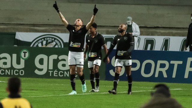CAMPEONATO BRASILEIRO DA SÉRIE B DE 2021. PRIEMIRA FASE. VIGÉSIMA PRIMEIRA RODADA. BOTAFOGO-RJ. CORITIBA-PR,
