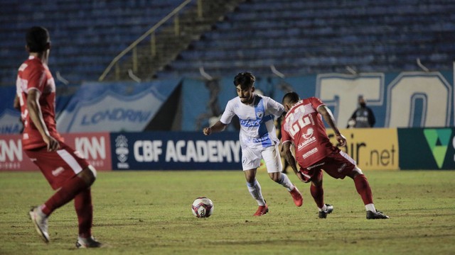CAMPEONATO BRASILEIRO DA SÉRIE B DE 2021. PRIMEIRA FASE. DÉCIMA SEXTA RODADA. CRB-AL. LONDRINA-PR.