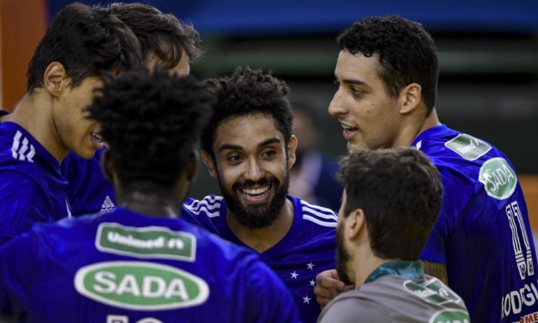 SUPERLIGA DE VÔLEI MASCULINO. FEMININO.