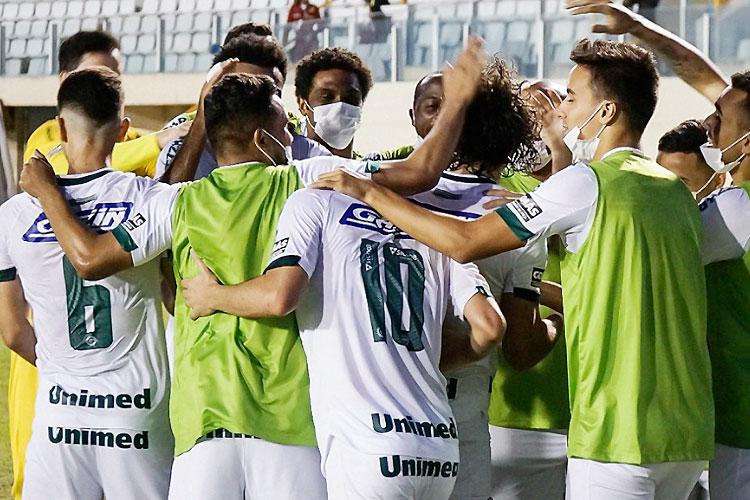 CAMPEONATO BRASILEIRO DA SÉRIE B DE 2021. PRIMEIRA FASE. VIGÉSIMA PRIMEIRA RODADA. GOIÁS-GO. CONFIANÇA-SE.