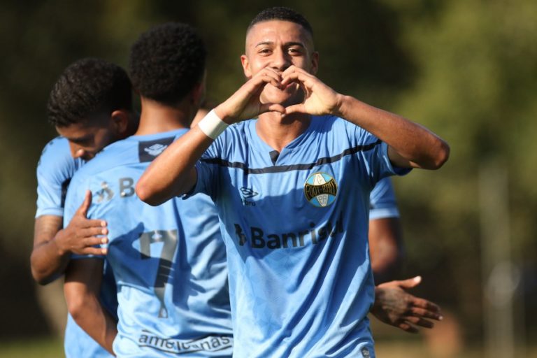 CAMPEONATO BRASILEIRO DE FUTEBOL DE ASPIRANTES SUB-23 DE 2021. SEGUNDA FASE. PRIMEIRA RODADA. GRUPO C. GRÊMO-RS. FIGUEIRENSE-SC. GRUPO D. AVAÍ-SC. BAHIA-BA. FORTALEZA-CE. RED BULL BRAGANTINO-SP.