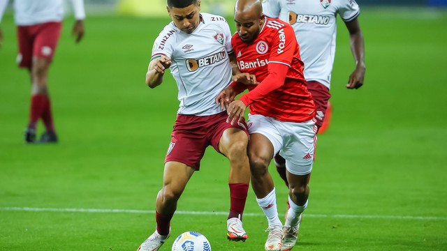 CAMPEONATO BRASILEIRO DA SÉRIE A DE 021. PRIMEIRA FASE. DÉCIMA SEXTA RODADA. FLUMINENSE-RJ. INTERNACIONAL-RS.