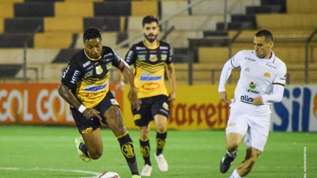 CAMPEONATO BRASILEIRO DA SÉRIE C DE 2021. PRIMEIRA FASE. DÉCIMA QUARTA RODADA. GRUPO B. CRCIÚMA-SC. NOVORIZONTINO-SP.