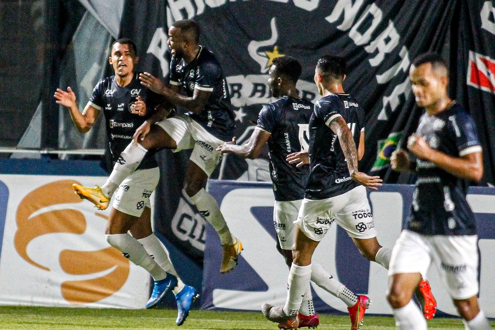CAMPEONATO BRASIELIRO DA SÉRIE B DE 2021. PRIMEIRA FASE. DÉCIMA OITAVA RODADA. REMO-PA. VASCO-RJ.