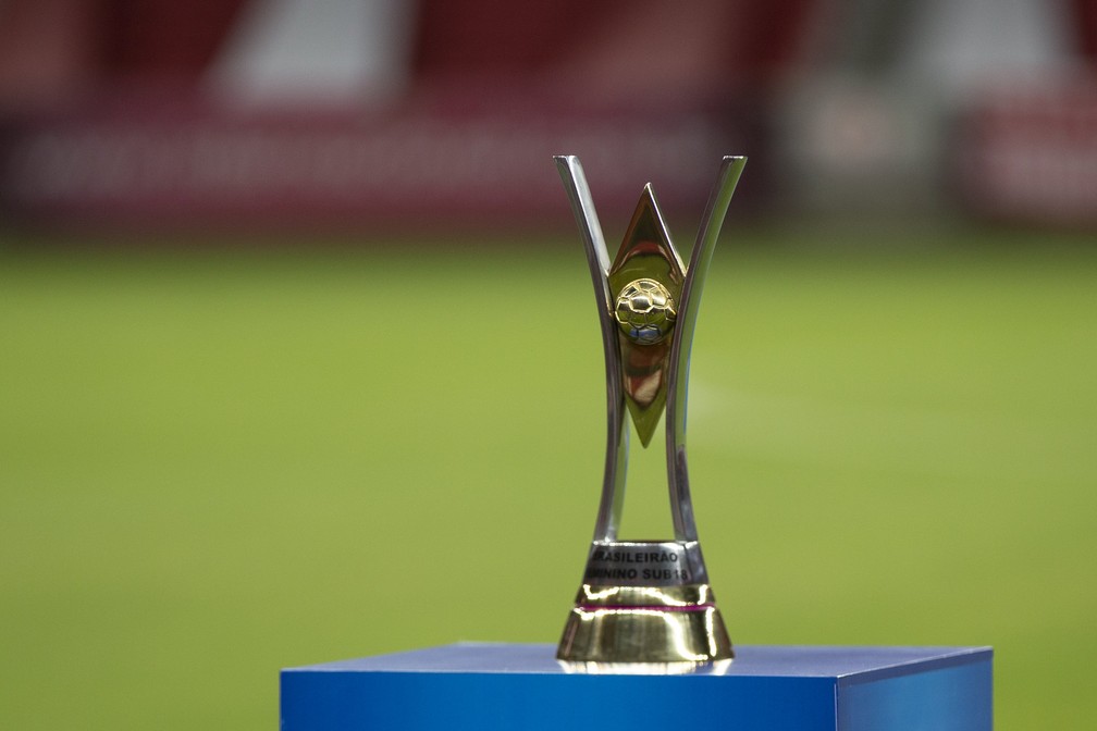 CAMPEONATO BRASILEIRO DE FUTEBOL FEMININO DA SUB-18 DE 2021. SEMIFINAIS. JOGOS DE IDA E JOGOS DE VOLTA. PRIEMIRA PARTIDA. SEGUNDA PARTIDA. FERROVIÁRIA-SP. SÃO PAULO-SP. CORINTHIANS-SP. INTERNACIONAL-RS.