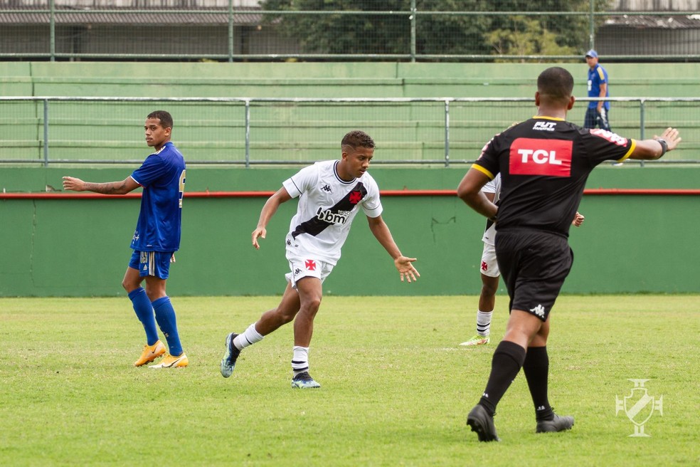 CAMPEONATO BRASILEIRO DE FUTEBOL SUB-20 DE 2021. PRIMEIRA FASE. DÉCIMA TERCEIRA RODADA. VASCO-RJ. CRUZEIRO-MG.