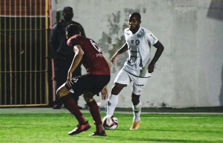 CAMPEONATO BRASILEIRO DA SÉRIE B DE 2021. PRIMEIRA FASE. VIGÉSIMA PRIMEIRA RODADA. REMO-PA. BRASIL DE PELOTAS-RS.