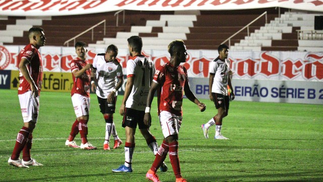 CAMPEONATO BRASILEIRO DA SÉRIE B DE 2021. PRIEMIRA FASE. DÉICMA NONA RODADA. VILA NOVA-GO. VITÓRIA-BA.