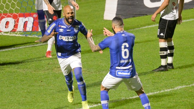 CAMPEONATO BRASILEIRO DA SÉRIE B DE 2021. PRIMEIRA FASE. VIGÉSIMA TERCEIRA RODADA. AVAÍ-SC. VASCO-RJ.