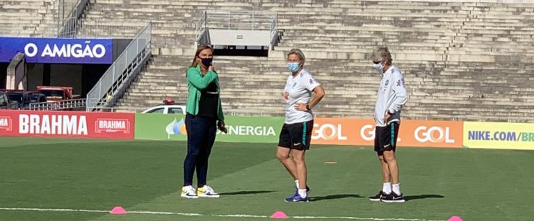 AMISTOSO. SELEÇÃO BRASILEIRA DE FUTEBOL FEMININO.