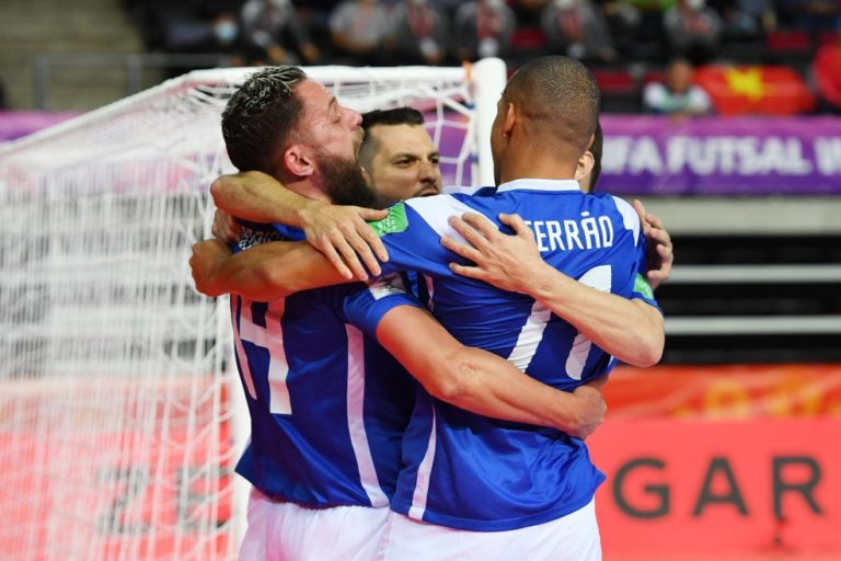 COPA DO MUNDO DE FUTSAL DE 2021. PRIEMIRA FASE. PRIMEIRA RODADA. GRUPO D. BRASI. VIETNÃ.