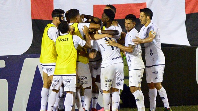 CAMPEONATO BRASILEIRO DA SÉRIE B DE 2021. PRIMEIRA FASE. VIGÉSIMA TERCEIRA RODADA. REMO-PA. VITÓRIA-BA.