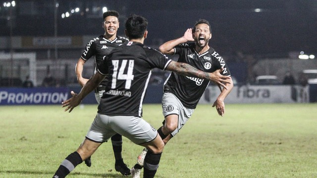 CAMPEONATO BRASILEIRO DA SÉRIE B DE 2021. PRIMEIRA FASE. VIGÉSIMA SEXTA RODADA. VASCO-RJ. BRUSQUE-SC.