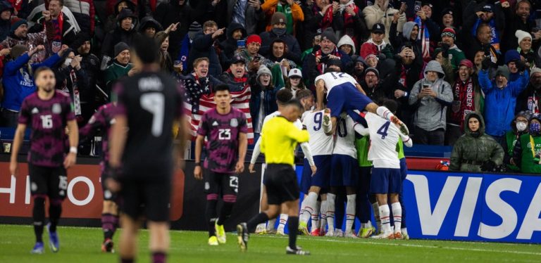 ELIMINATÓRIAS DA CONCACAF. CONFEDERAÇÃO DE FUTEBOL DA AMÉRICA DO NORTE. CENTRAL E DO CARIBE. OCTOGONAL FINAL. SÉTIMA RODADA. ESTADOS UNIDOS. MÉXICO. CANADÁ. COSTA RICA. HONDURAS. PANAMÁ. EL SALVADOR. JAMAICA.