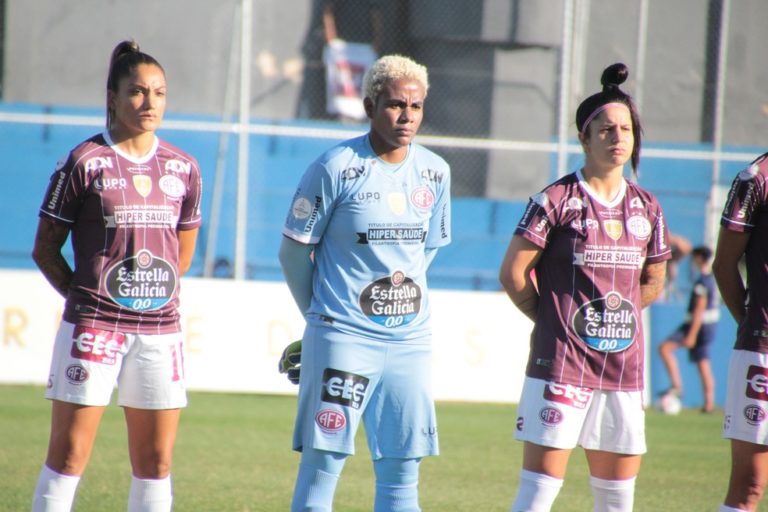 TAÇA LIBERTADORES DA AMÉRICA DE FUTEBOL FEMININO DE 2021. DECISÃO DO TERCEIRO LUGAR. QUARTO LUGAR. FERROVIÁRIA-SP. BRASIL. TERCEIRO LUGAR. NACIONAL. URUGUAI. QUARTO LUGAR.