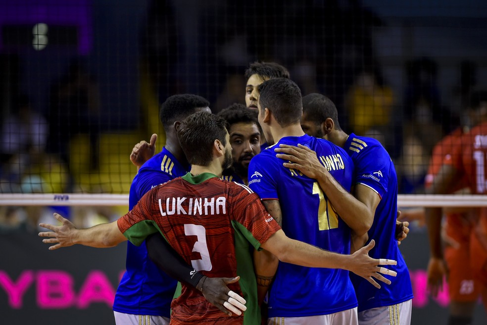 MUNDIAL DE CLUBES DE VÔLEI MASUCLINO DE 2021. FINAL. JOGO ÚNICO. PARTIDA. ÚNICA. CRUZEIRO-MG. BRASIL. CAMPEÃO. CIVITANOVA. ITÁLIA. VICE-CAMPEÃO.
