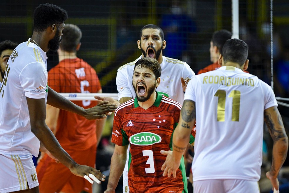 VÔLEI MASUCLINO. SEMIFINAL. CRUZEIRO-MG. BRASIL. CLASSIFICADO. NATAL-RN. ELIMINADO.