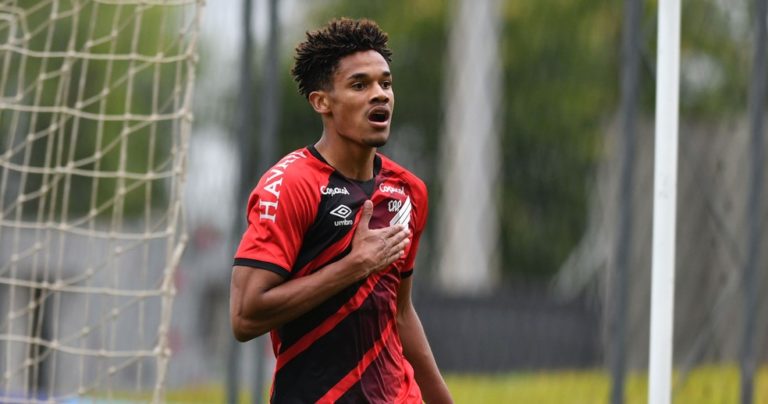 COPA SÃO PAULO DE FUTEBOL JÚNIOR. JOGOS DA SEGUNDA-FEIRA. 3 DE JANEIRO DE 2022. PRIMEIRA RODADA. BOTAFOGO-RJ. ATHLETICO-PR. GRÊMIO-RS. SANTOS-SP.