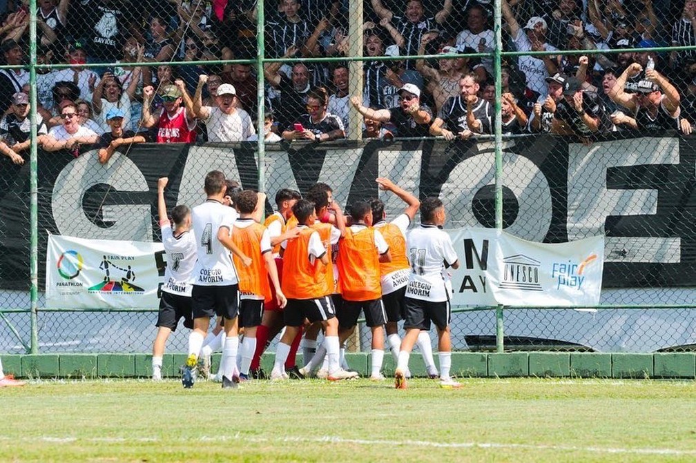 COPA VOTORANTIM DE 2022. VIGÉSIMA SEXTA EDIÇÃO. FINAL. PARTIDA ÚNICA. JOGO ÚNICO. CORINTHIANS. TRICAMPEÃO. 2003. 2004. 2022. SANTOS-SP. VICE-CAMPEÃO. SUB-15.