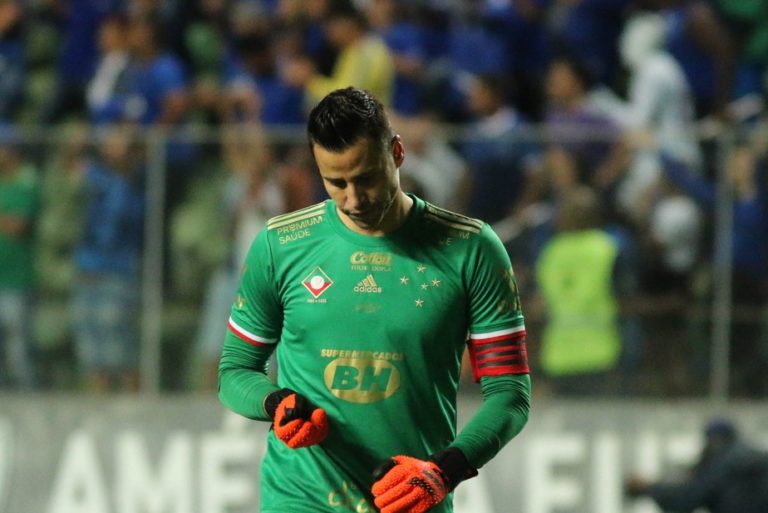 CRUZEIRO-MG. FÁBIO. DESPEDIDA.
