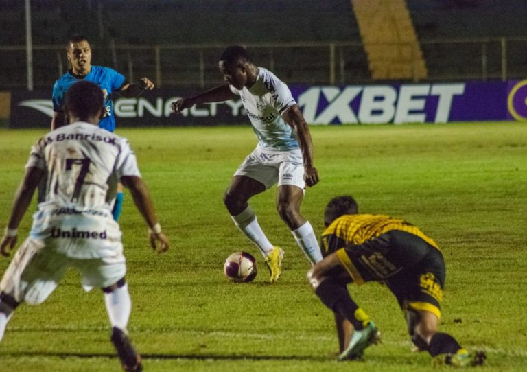 COPA SÃO PAULO DE FUTEBOL JÚNIOR DE 2022. FASE DE GRUPOS. SEGUNDA RODADA. GRUPO 10. GRÊMIO-RS. CASTANHAL-PA.