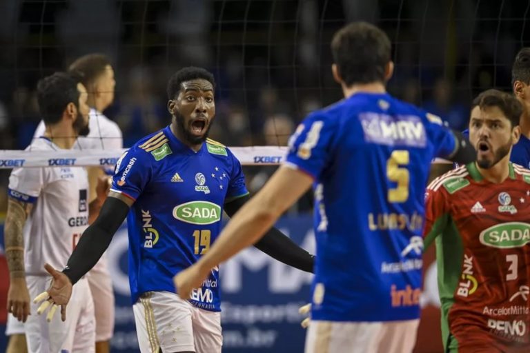 SUPERLIGA MASCULINA DE VÔLEI. FINAL. PRIMEIRO JOGO. CRUZEIRO-MG. MINAS-MG.