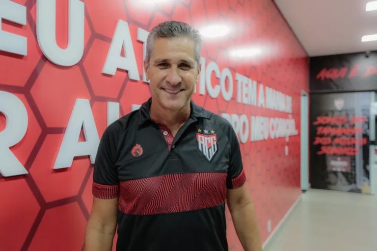 ATLÉTICO-GO. JORGINHO. NOVO TREINADOR.