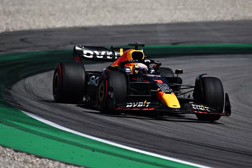 MAX VERSTAPPEN. GRANDE PRÊMIO. BARCELONA. LIDERANÇA.