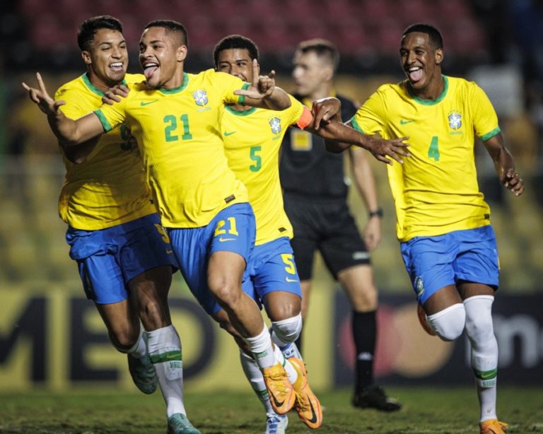TORNEIO DO ESPÍRITO SANTO. BRASIL, URUGUAI.