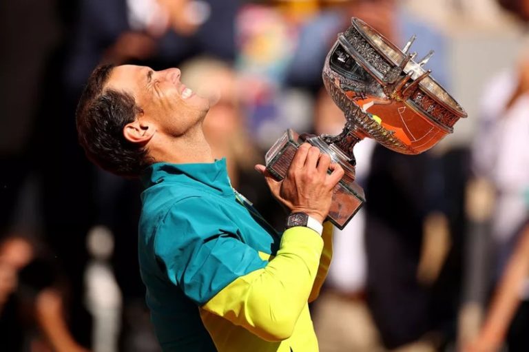 RAFAEL NADAL. CONQUISTA. DÉCIMA QUARTA CONQUISTA. ROLAND GARROS.
